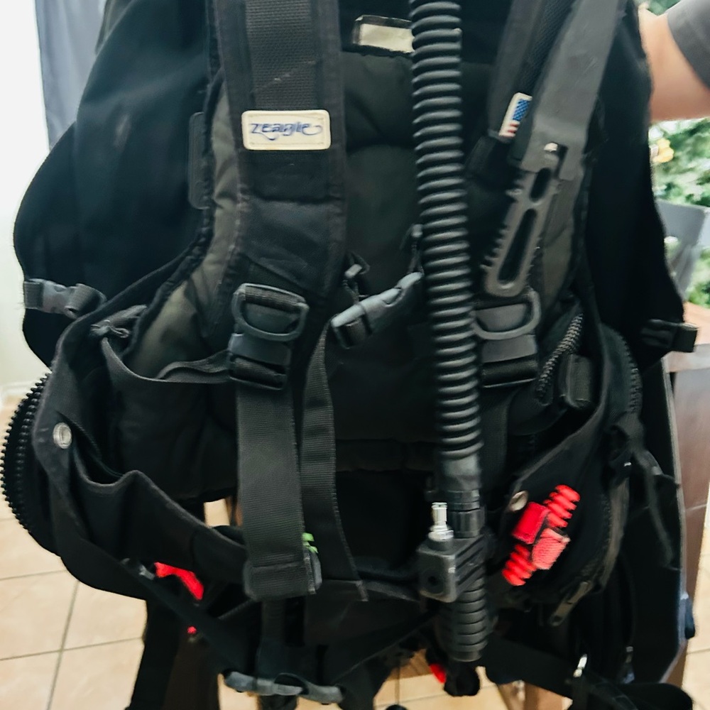 Zeagle Black Diving Bcd